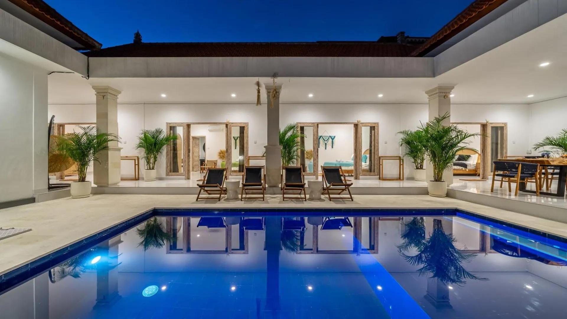Semera - Luxury Brand New Villa With A Spacious Pool In The Prime Location Kerobokan